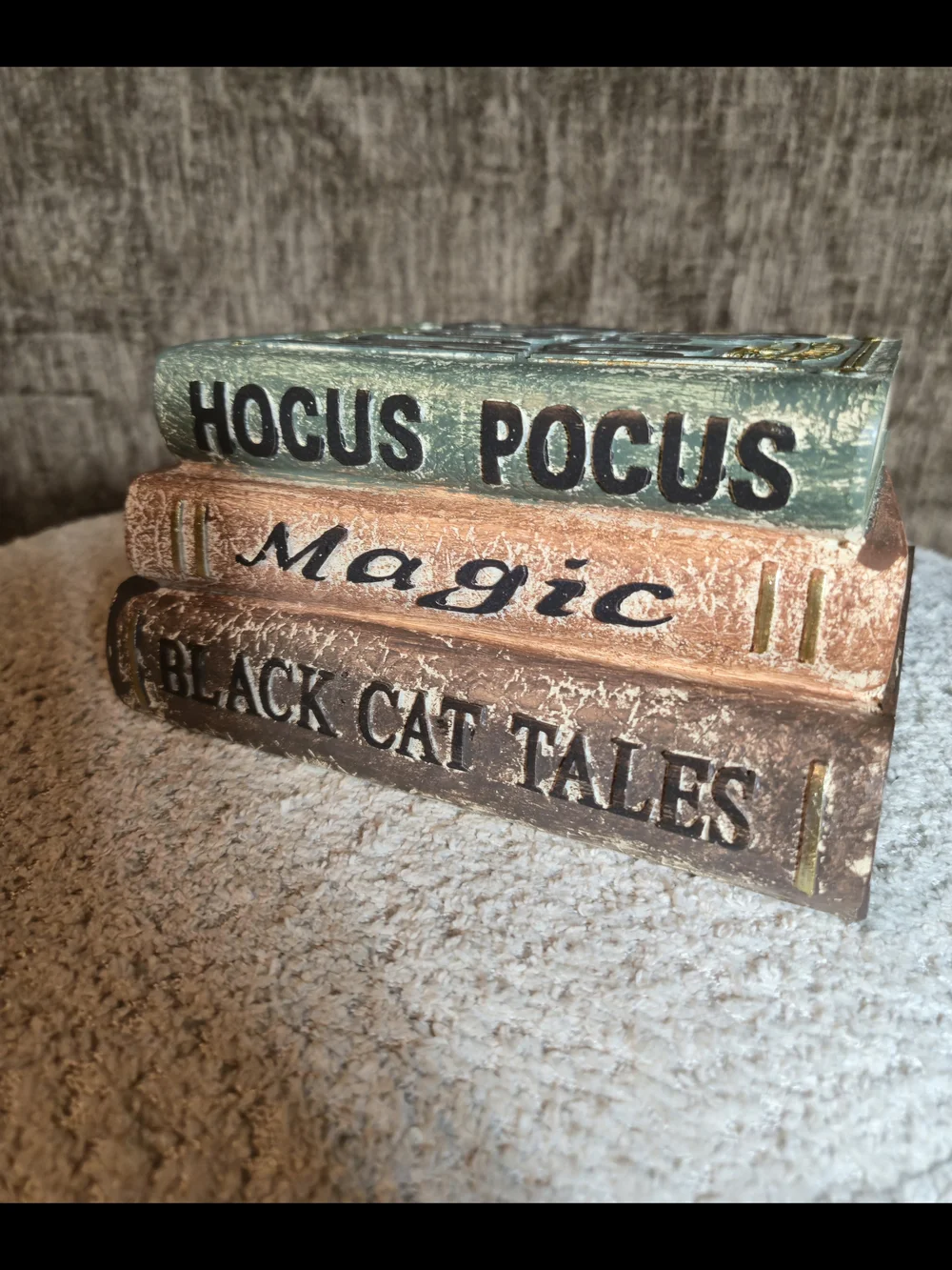Hocus Pocus Resin Spellbook Trio Centerpiece Halloween NWT
